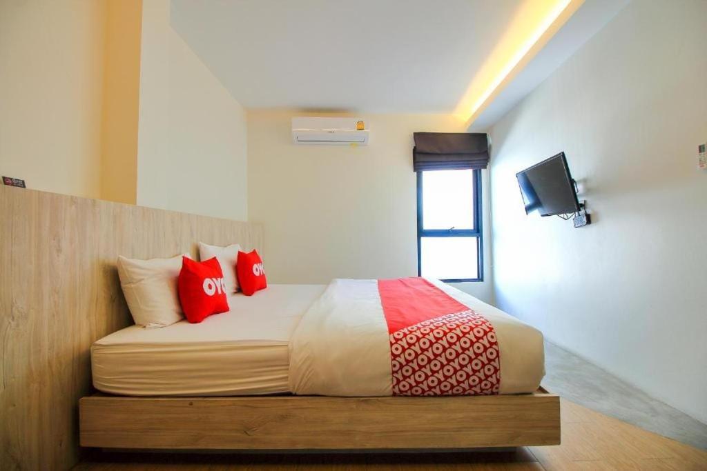 בנגקוק Oyo 75416 Rama3 Sunrise Hostel מראה חיצוני תמונה